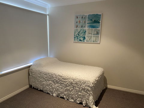 Seaview Apartment - Sunshine Coast Tourism 2