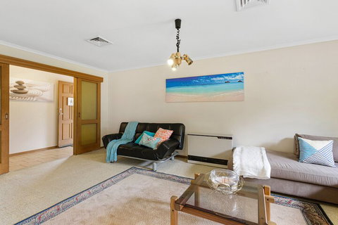 CAPEL A Great Family Getaway - Sunshine Coast Tourism 5