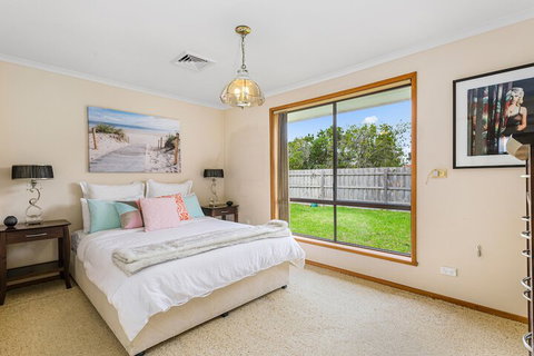 CAPEL A Great Family Getaway - Sunshine Coast Tourism 1