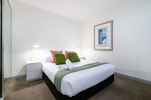 Raphael, 2BDR Carlton Apartment - Holiday Sunshine Coast 5