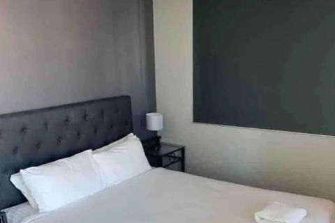 Affordable Unit Minutes To The Heart Of Surfers Paradise - Holiday Sunshine Coast 7