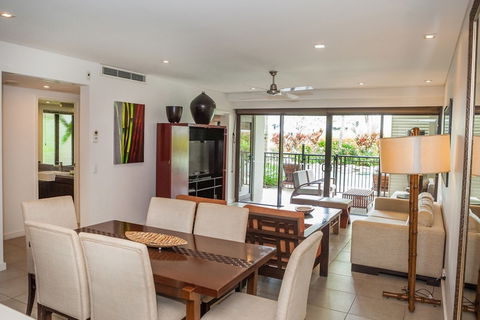 Sea Temple - 160 Luxury Swimout - Sunshine Coast Tourism 4