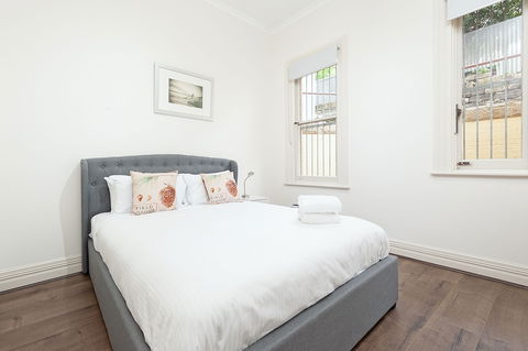 Stunning Sydney Home 3 - Holiday Sunshine Coast 6