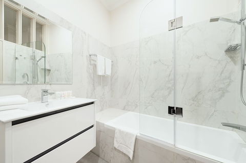 Stunning Sydney Home 3 - Holiday Sunshine Coast 4