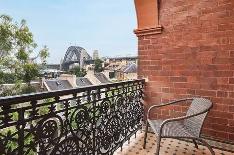 Stunning Sydney Home 3 - Holiday Sunshine Coast 0
