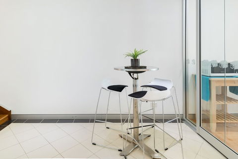 Studio 64 Oyster Bay Modern 3 Bedroom - Sunshine Coast Tourism 4