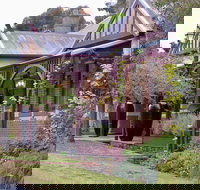 The Eaglehawk Country House Hotel Maldon - Holiday Sunshine Coast