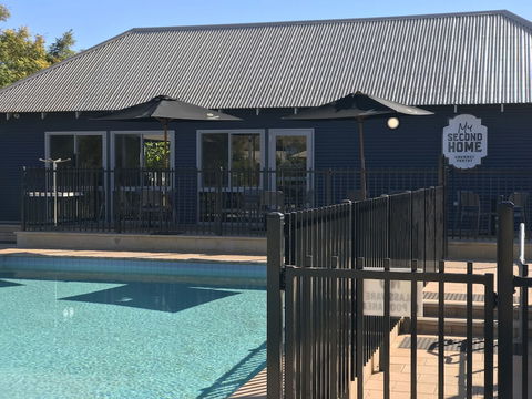Best Western Plus The Ranges Karratha - Sunshine Coast Tourism 3