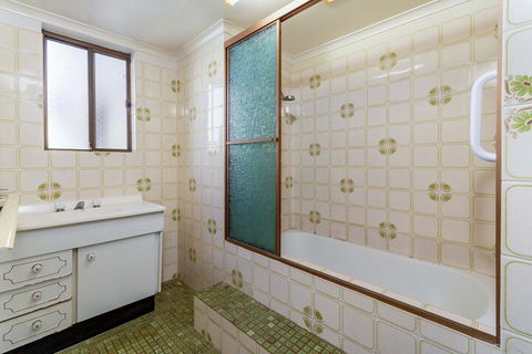 Great Location Close To Waterfront Shops Restaurants & Cafes. - Sunshine Coast Tourism 7