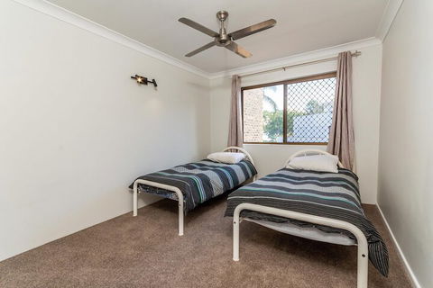 Great Location Close To Waterfront Shops Restaurants & Cafes. - Sunshine Coast Tourism 4