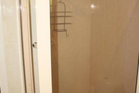 Surf Beach On Eric - Holiday Sunshine Coast 5