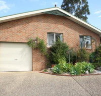 Surf Beach on Eric - Holiday Sunshine Coast