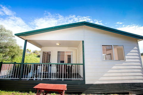 Active Holidays One Mile Beach - Holiday Sunshine Coast 0