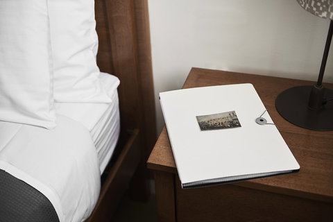 Plough Hotel - Holiday Sunshine Coast 2