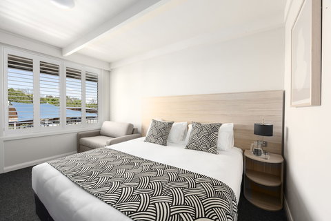 Panorama Bathurst - Sunshine Coast Tourism 3