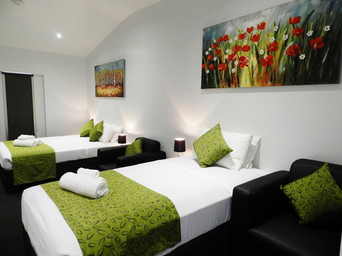 Copper City Motel - Holiday Sunshine Coast 6