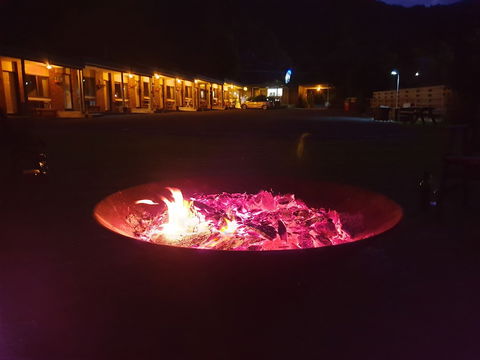 Halls Gap Motel - Holiday Sunshine Coast 1