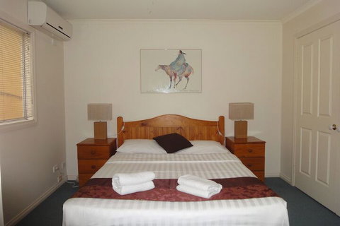 Moonee Valley Views Apartments - Sunshine Coast Tourism 2