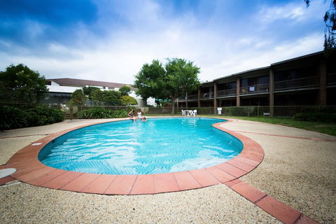 Sandown Regency - Sunshine Coast Tourism 1