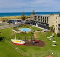 Scamander Beach Resort - Sunshine Coast Tourism