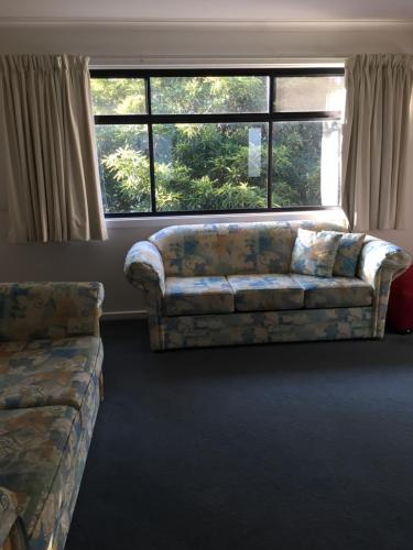 Central Cowes Family Townhouses - Sunshine Coast Tourism 6