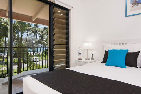 By The Sea Port Douglas - Sunshine Coast Tourism 2