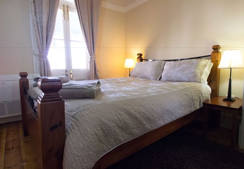 Royal Apartments - Holiday Sunshine Coast 4
