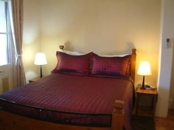 Royal Apartments - Holiday Sunshine Coast 2