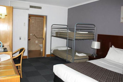 The Capital Airport Motel - Holiday Sunshine Coast 2