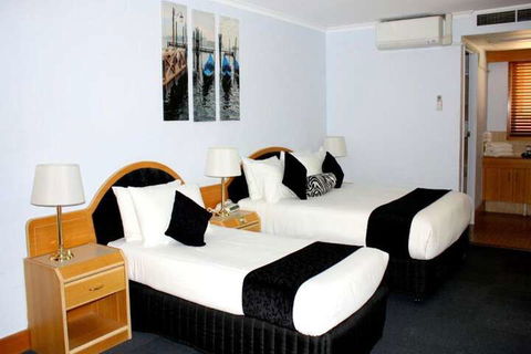 The Capital Airport Motel - Holiday Sunshine Coast 7