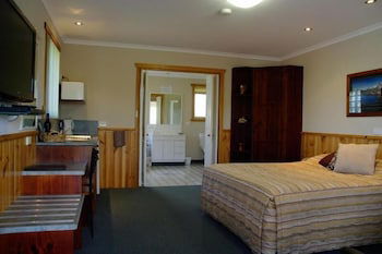 Kentish Hills Retreat - Holiday Sunshine Coast 3