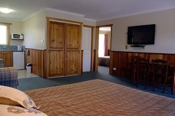 Kentish Hills Retreat - Holiday Sunshine Coast 4