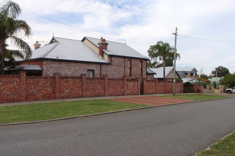 Above Bored Bed & Breakfast - Holiday Sunshine Coast 3