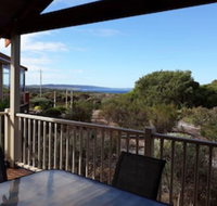 Cosy Corner Beach Cottages - Holiday Sunshine Coast