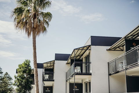 Hotel Nelson - Sunshine Coast Tourism 0