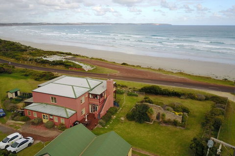 Cape Bridgewater Sea View Lodge - Sunshine Coast Tourism 2