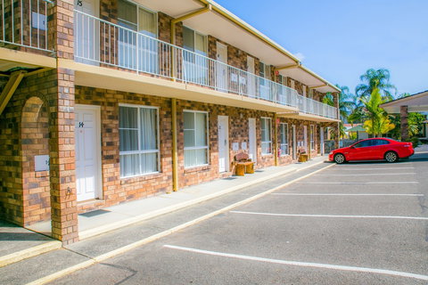Gosford Palms Motor Inn - Sunshine Coast Tourism 1