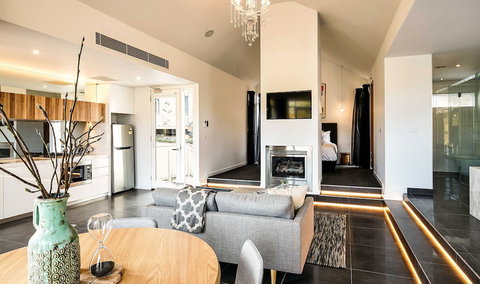 Hepburn Spa Retreat - Sunshine Coast Tourism 2