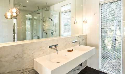 Hepburn Spa Retreat - Sunshine Coast Tourism 6