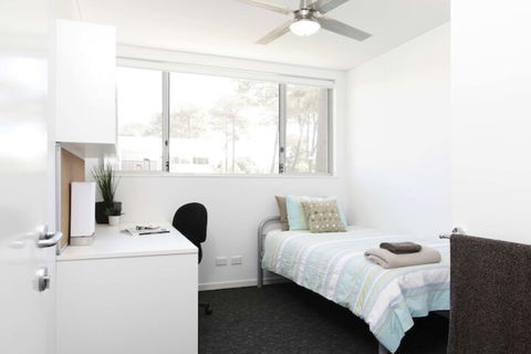Murdoch University Village - Holiday Sunshine Coast 4