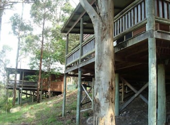 Karma Chalets - Sunshine Coast Tourism 3