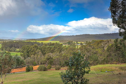 Karma Chalets - Sunshine Coast Tourism 4