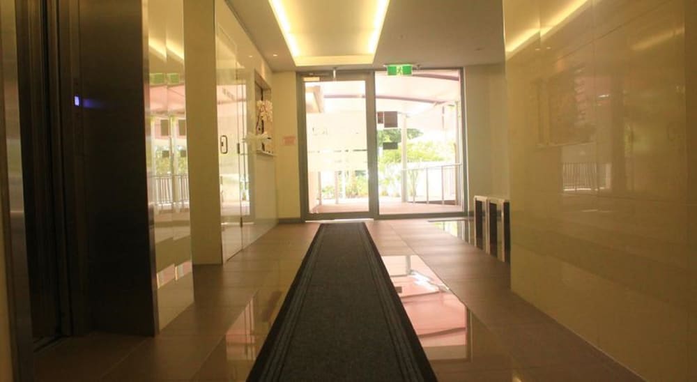 Clear Island Waters QLD Holiday Sunshine Coast