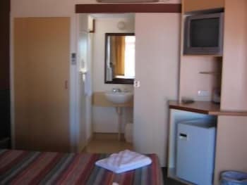 Goondiwindi Motel - Holiday Sunshine Coast 1