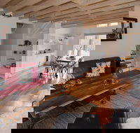 Abby's Cottages - Sunshine Coast Tourism