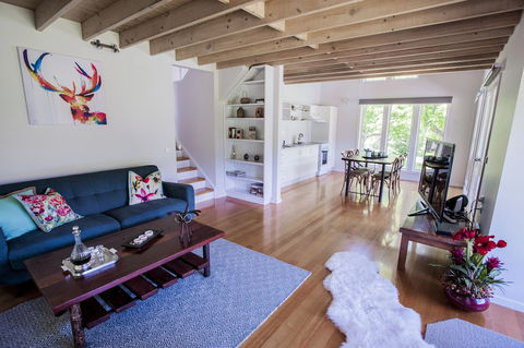 Abby's Cottages - Holiday Sunshine Coast 3