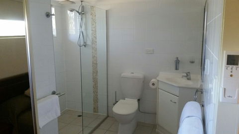 Lamor Apartments - Holiday Sunshine Coast 6