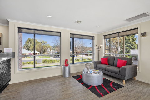 Thunderbird Motel - Holiday Sunshine Coast 1