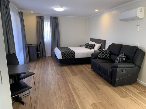 Thunderbird Motel - Holiday Sunshine Coast 5