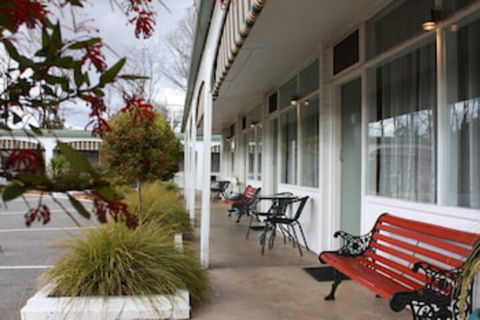 Hi Way Motor Inn - Holiday Sunshine Coast 0